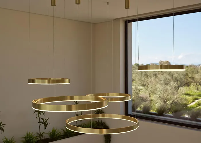 Avascanto Villa, An Architectural Gem With Pool *