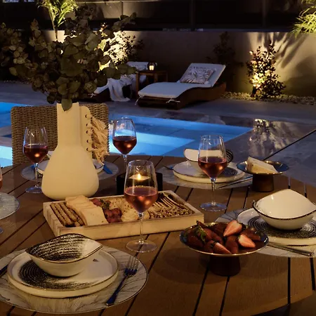 Villa Avascanto Villa, An Architectural Gem With Pool