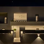 Avascanto Villa, An Architectural Gem With Pool
