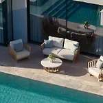 别墅 Avascanto Villa, An Architectural Gem With Pool *