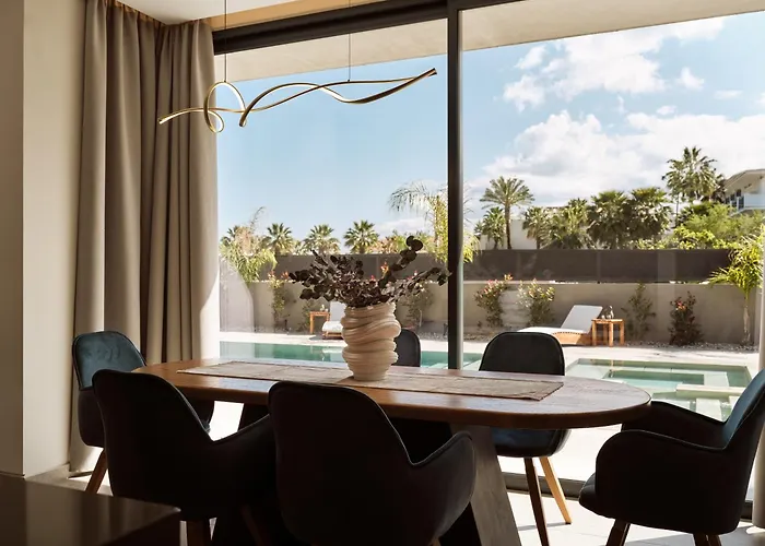 Avascanto Villa, An Architectural Gem With Pool * זקינטוס טאון