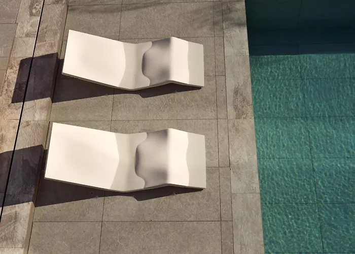 Avascanto Villa, An Architectural Gem With Pool
